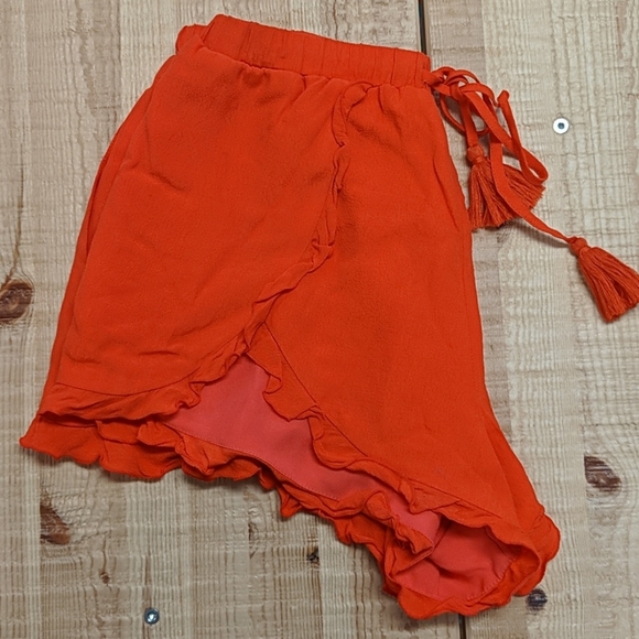 Lovers & Friends shorts - Picture 6 of 6